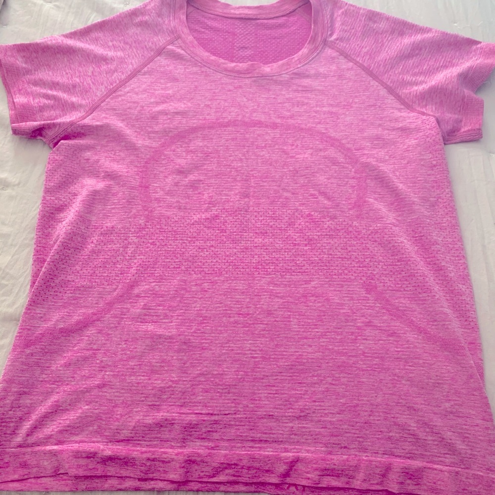 Lululemon swiftly tech short sleeve